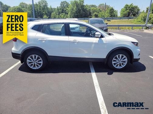 White 2020 Nissan Rogue Sport SV