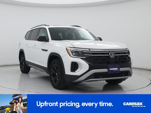 White 2024 Volkswagen Atlas Peak Edition SE w/Tech