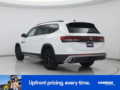 White 2024 Volkswagen Atlas Peak Edition SE w/Tech