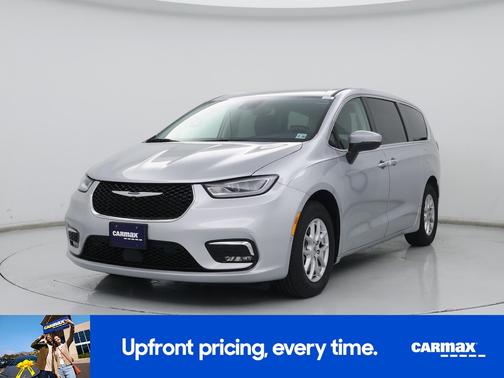 Silver 2023 Chrysler Pacifica Touring L