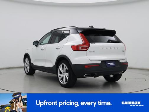 2019 Volvo XC40 T5 R-Design