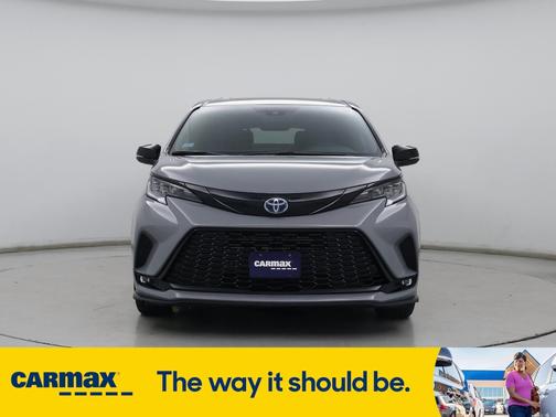 2025 Toyota Sienna XSE