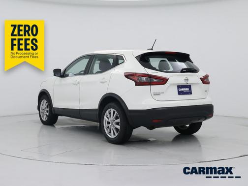 White 2022 Nissan Rogue Sport S
