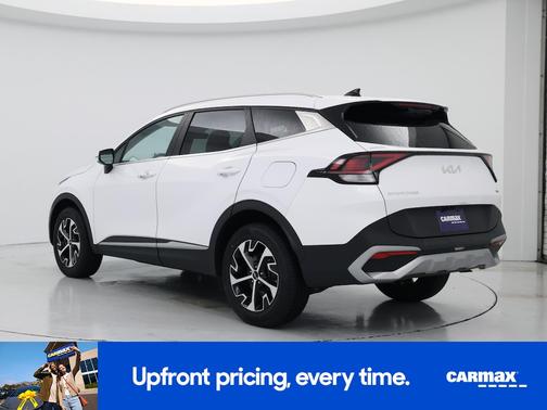 White 2023 Kia Sportage EX