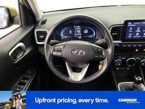 2023 Hyundai VENUE SEL