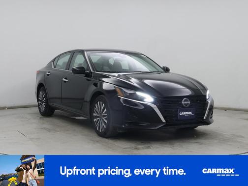 2023 Nissan Altima SV
