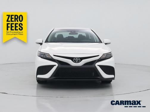 White 2023 Toyota Camry SE