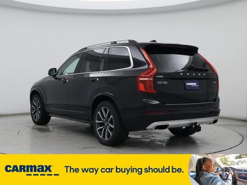2019 Volvo XC90 T6 Momentum
