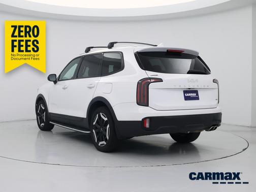 White 2023 Kia Telluride EX