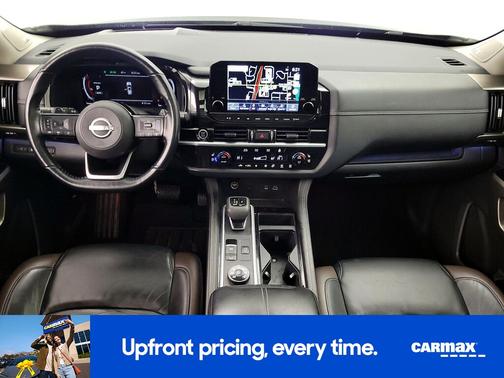 2022 Nissan Pathfinder Platinum