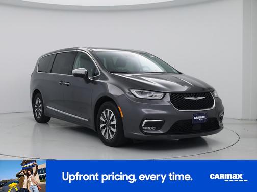 Gray 2023 Chrysler Pacifica Hybrid Limited
