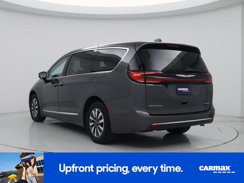 Gray 2023 Chrysler Pacifica Hybrid Limited