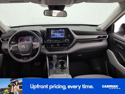 Silver 2021 Toyota Highlander L