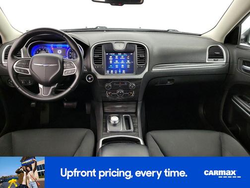 White 2022 Chrysler 300 Touring