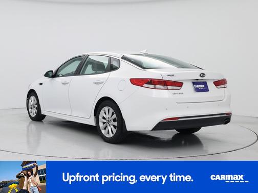 White 2018 Kia Optima LX