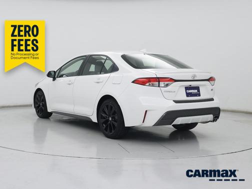 White 2021 Toyota Corolla SE