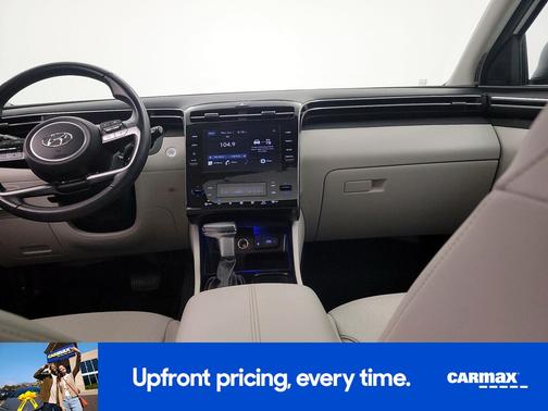 White 2023 Hyundai TUCSON SEL