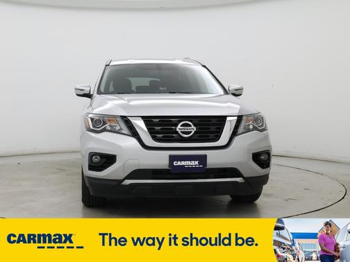 2018 Nissan Pathfinder SV