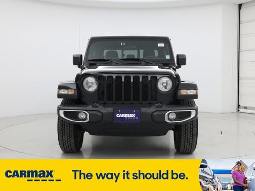 2023 Jeep Gladiator Sport S