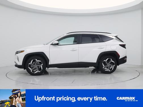 White 2023 Hyundai TUCSON SEL