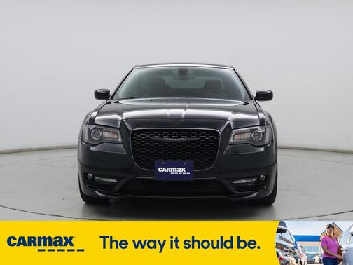 2020 Chrysler 300 Touring L