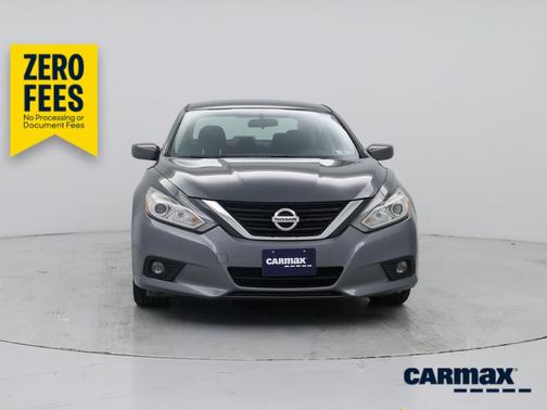 Gray 2017 Nissan Altima SV