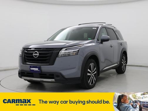 2023 Nissan Pathfinder Platinum