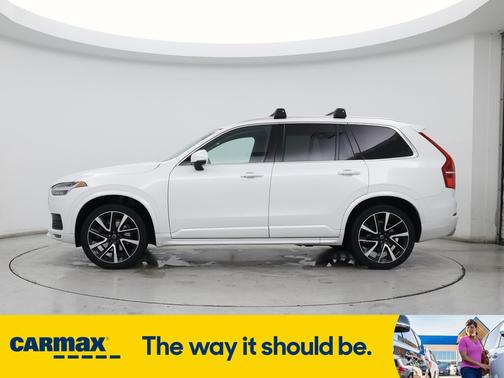 2020 Volvo XC90 T6 Momentum