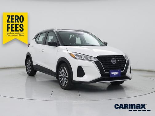 Silver 2023 Nissan Kicks SV