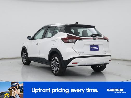 Silver 2023 Nissan Kicks SV