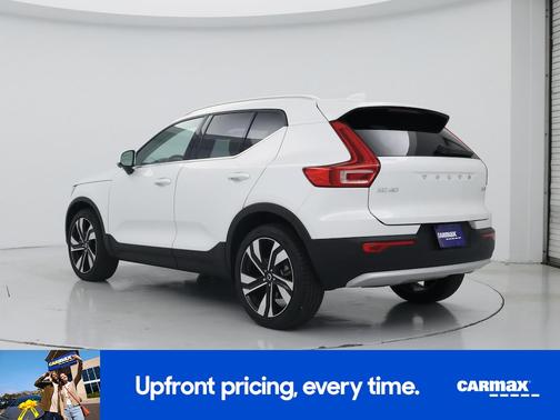 White 2025 Volvo XC40 B5 Plus Bright Theme