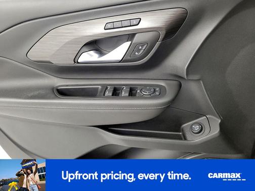 Black 2022 GMC Terrain SLT