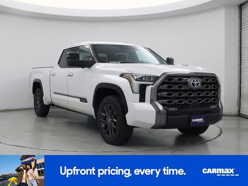 2022 Toyota Tundra Hybrid Platinum