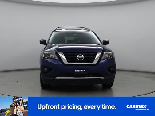 2017 Nissan Pathfinder SV
