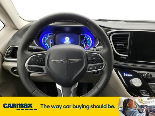 2022 Chrysler Pacifica Hybrid Touring L