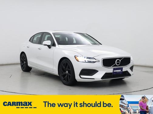 2020 Volvo S60 T6 Momentum