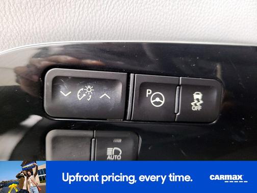 2018 Toyota Prius Two