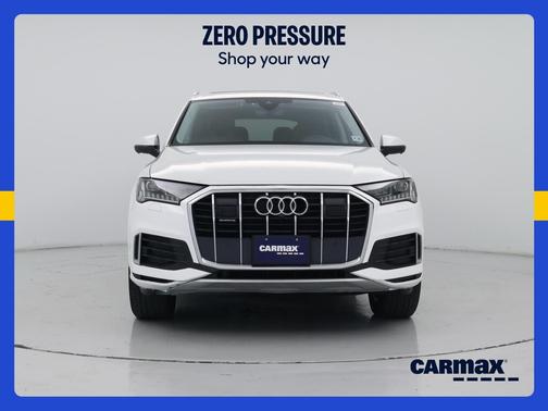 White 2023 Audi Q7 Premium Plus