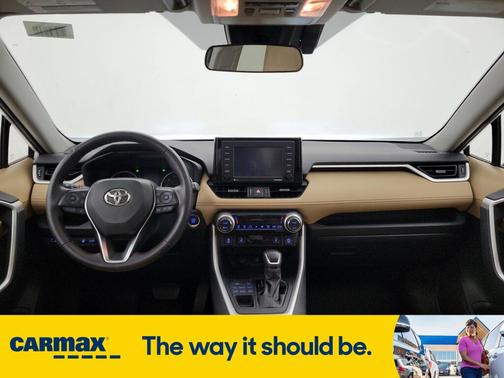 2020 Toyota RAV4 XLE Premium