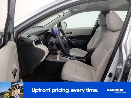 Silver 2025 Toyota Corolla Cross L