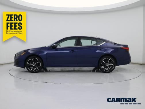 Blue 2023 Nissan Altima SR