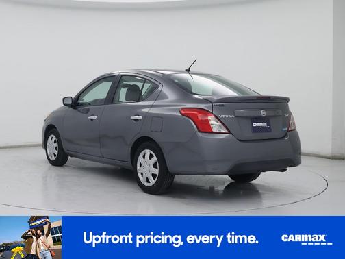 2016 Nissan Versa SV