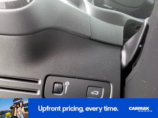 2021 Volvo XC40 T5 Momentum