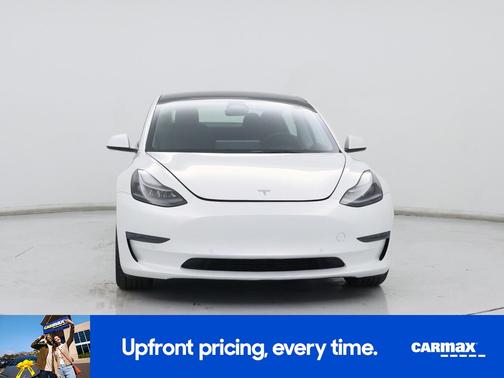 White 2022 Tesla Model 3