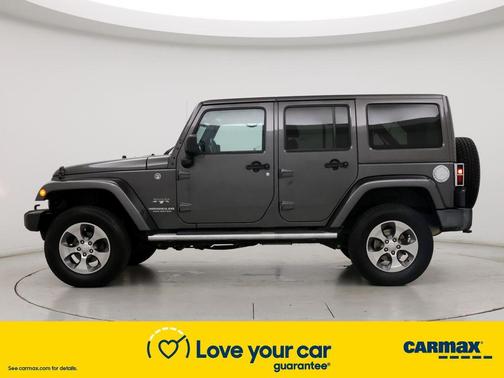 Photo 3 of 24 of 2016 Jeep Wrangler Unlimited Sahara