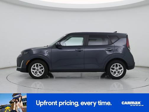 Gray 2025 Kia Soul LX