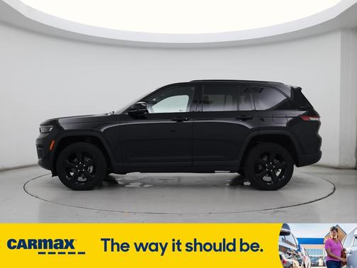 2022 Jeep Grand Cherokee Altitude