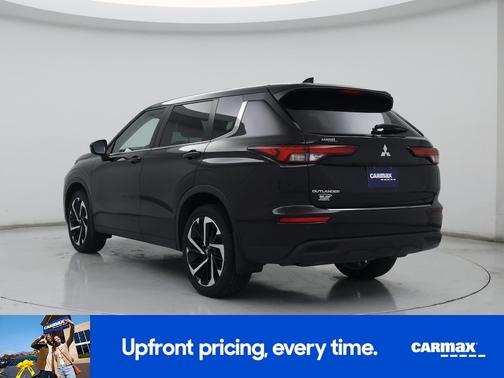 Black 2022 Mitsubishi Outlander ES