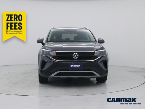 Gray 2023 Volkswagen Taos SE