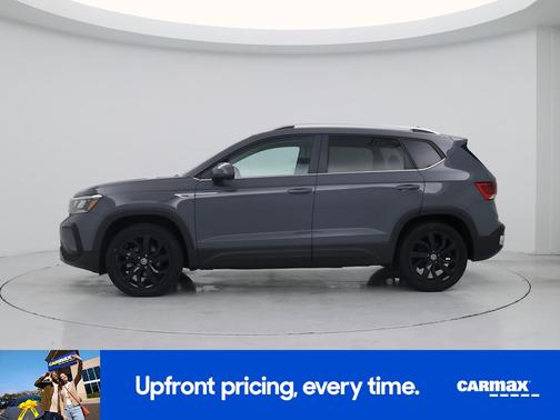 Gray 2023 Volkswagen Taos SE
